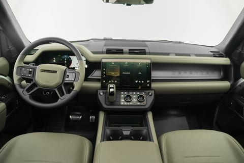 2026 Land Rover Defender 110 Octa P635 interior