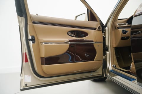 2010 Maybach 57S interior