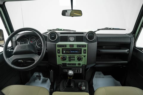 2016 Land Rover Defender 90 Heritage Edition interior
