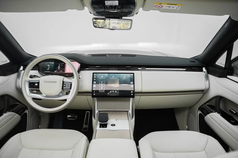 2026 Land Rover Range Rover HSE · Warranty interior