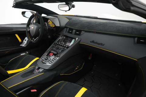 2017 Lamborghini Aventador LP 750-4 Superveloce Roadster interior