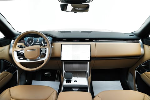 2026 Land Rover Range Rover P530 Autobiography with 5 years Warranty interior