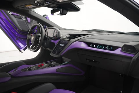 2025 Lamborghini Revuelto interior