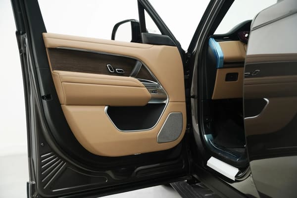 2025 RANGE ROVER P530 AUTOBIOGRAPHY WITH WARRANTY interior