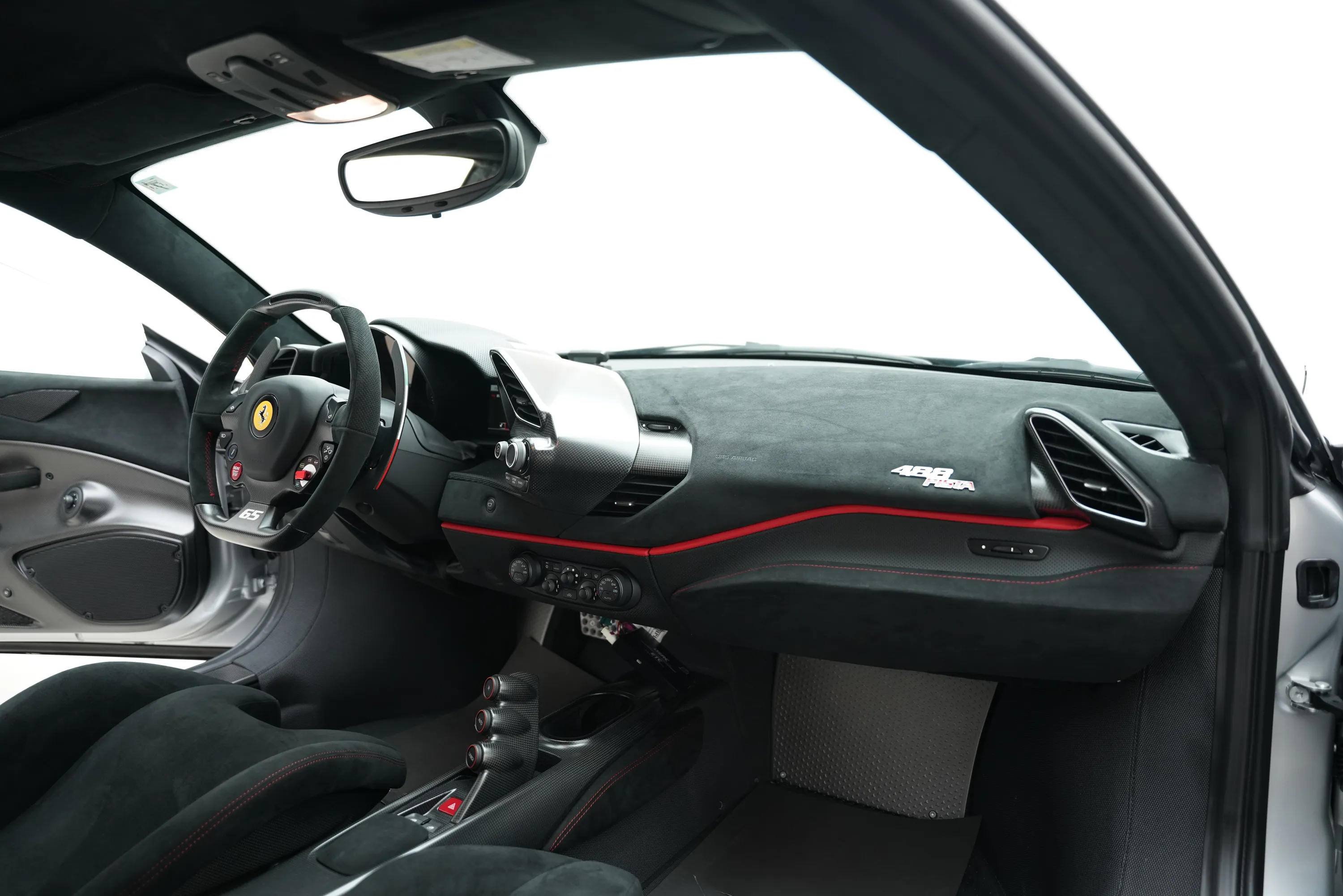 2019 Ferrari 488 Pista Piloti