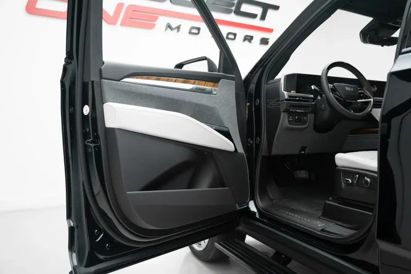 2025 CADILLAC ESCALADE 600 SPORT PLATINUM WITH WARRANTY AND SERVICE CONTRACT interior