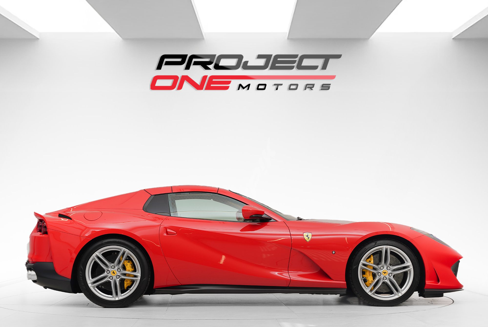 2021 Ferrari 812 GTS