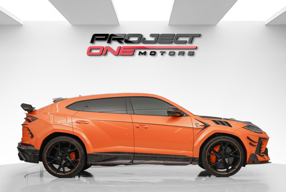 2021 LAMBORGHINI URUS MANSORY VENATUS P820 PERFORMANCE