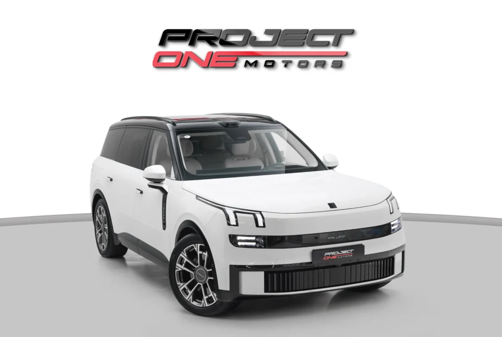 2025 LYNK & CO 900